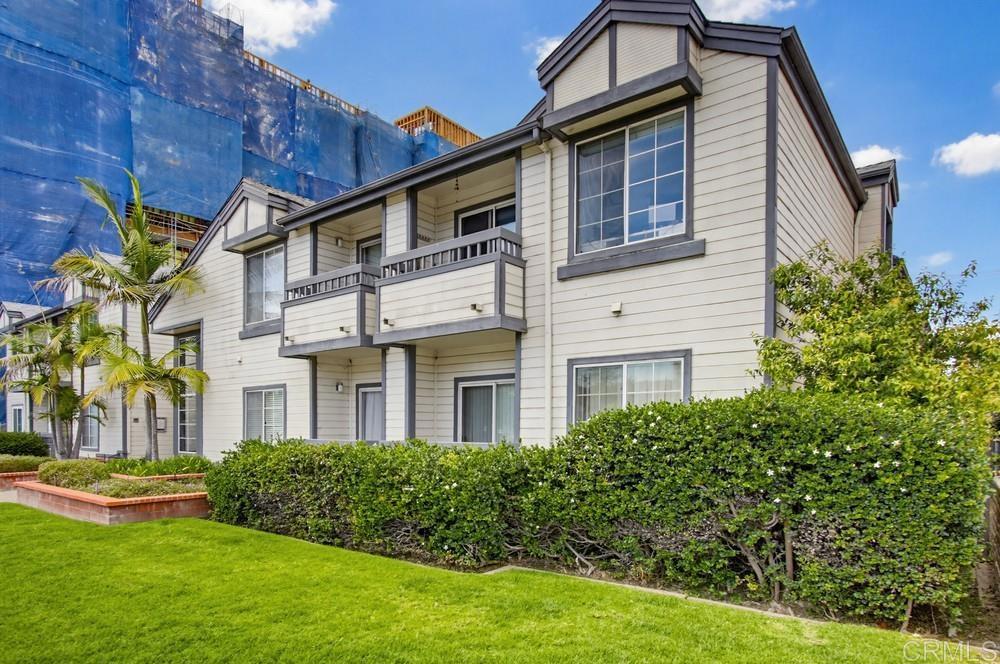 3950 Cleveland Avenue 211