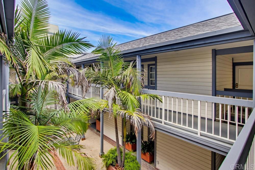 3950 Cleveland Avenue 211