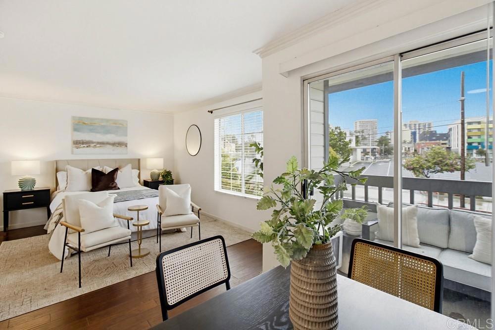 3950 Cleveland Avenue 215