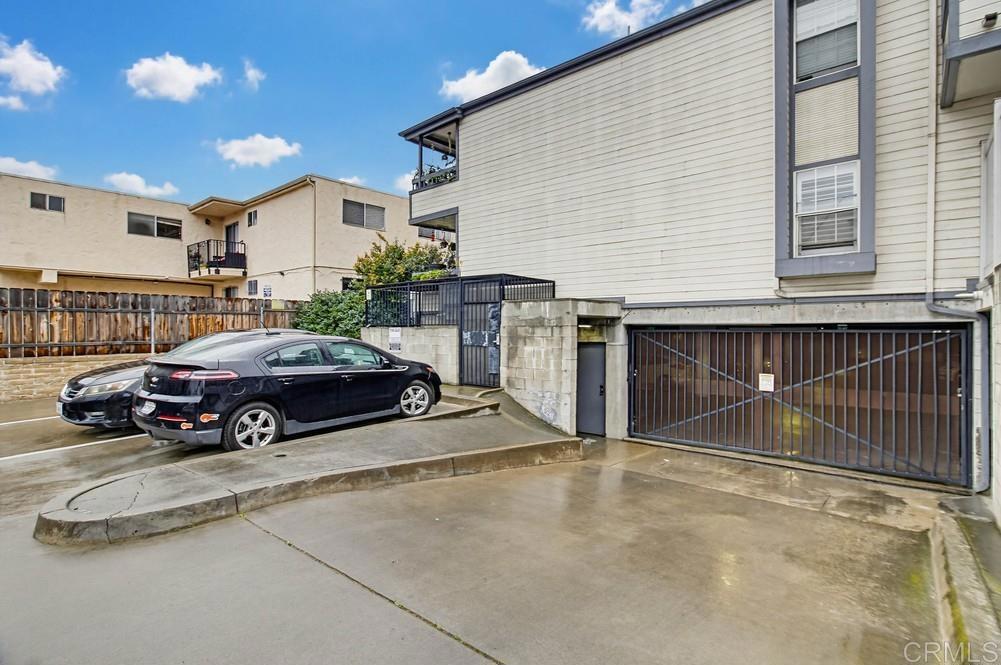 3950 Cleveland Avenue 215