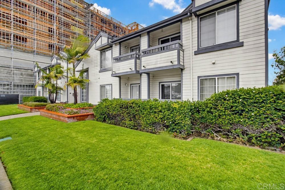 3950 Cleveland Avenue 215