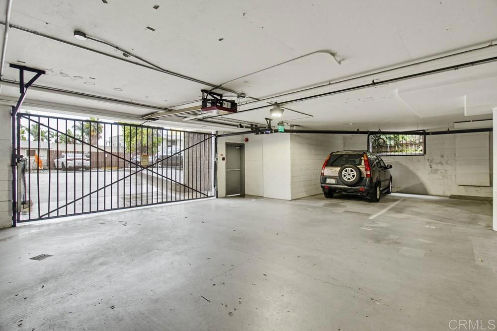 3950 Cleveland Avenue 215