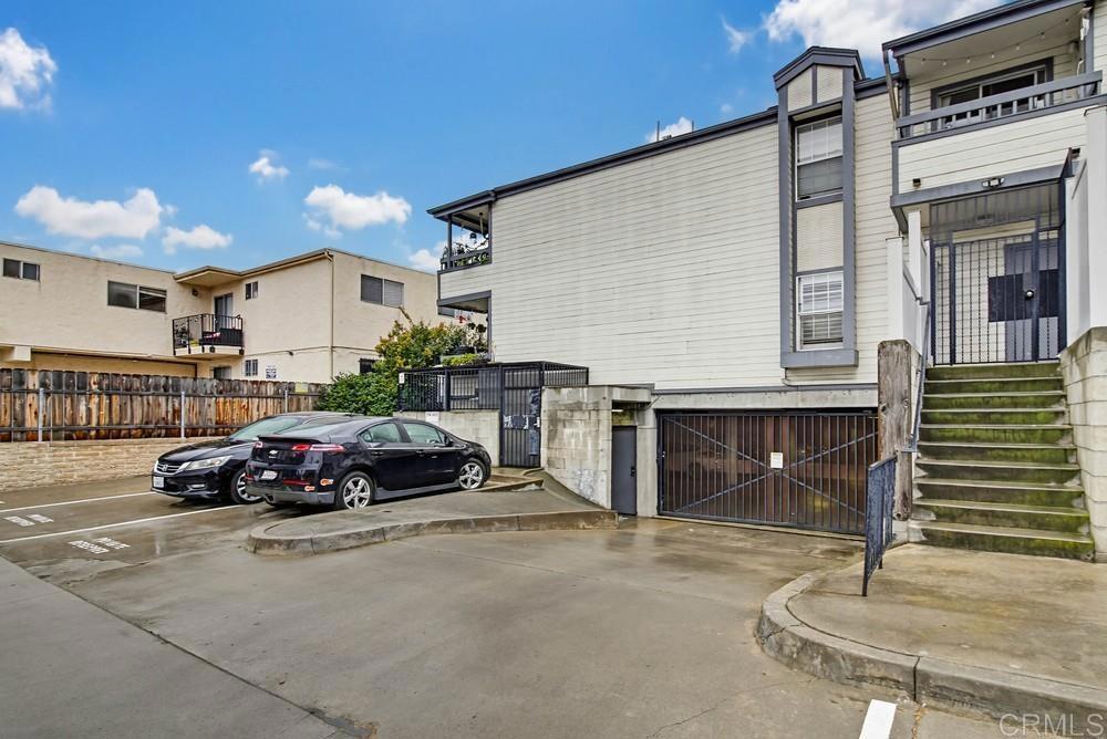 3950 Cleveland Avenue 215