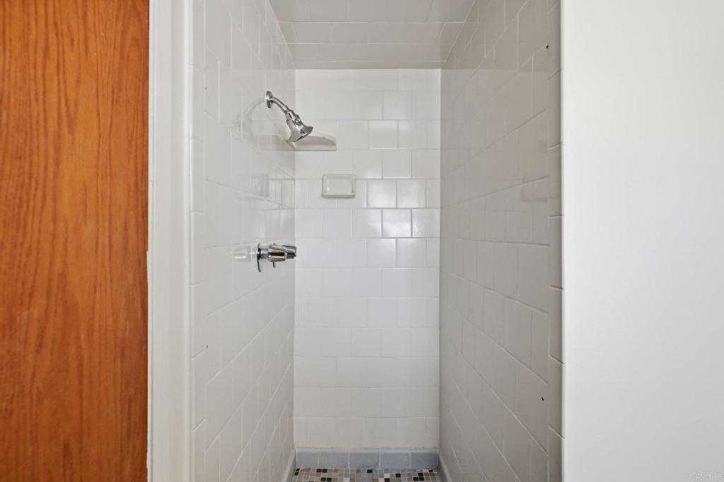 2642 Calle Quebrada
