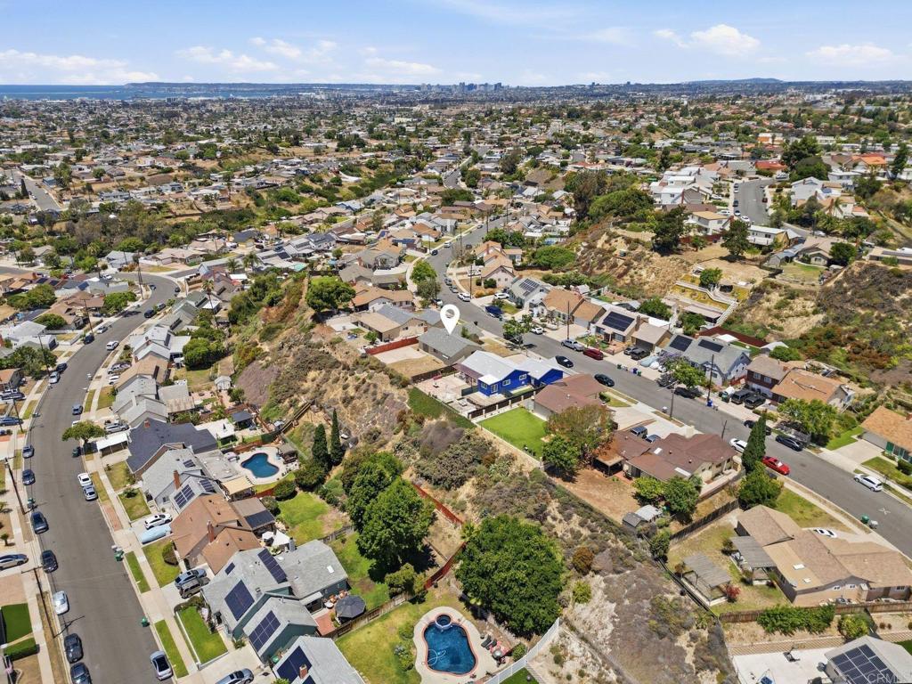 2642 Calle Quebrada
