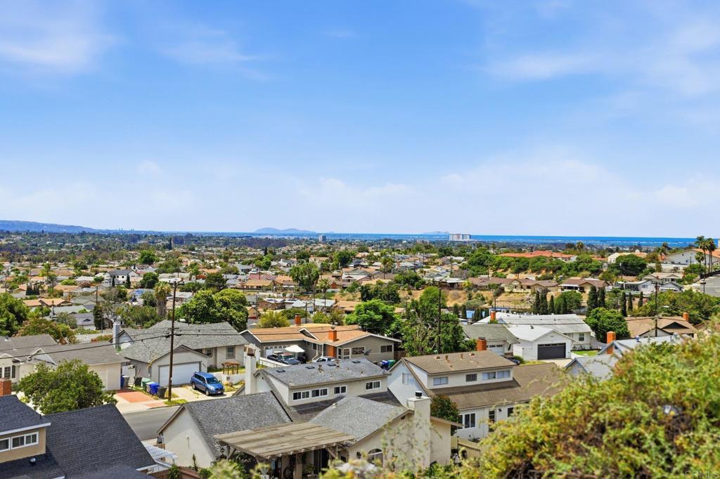 2642 Calle Quebrada