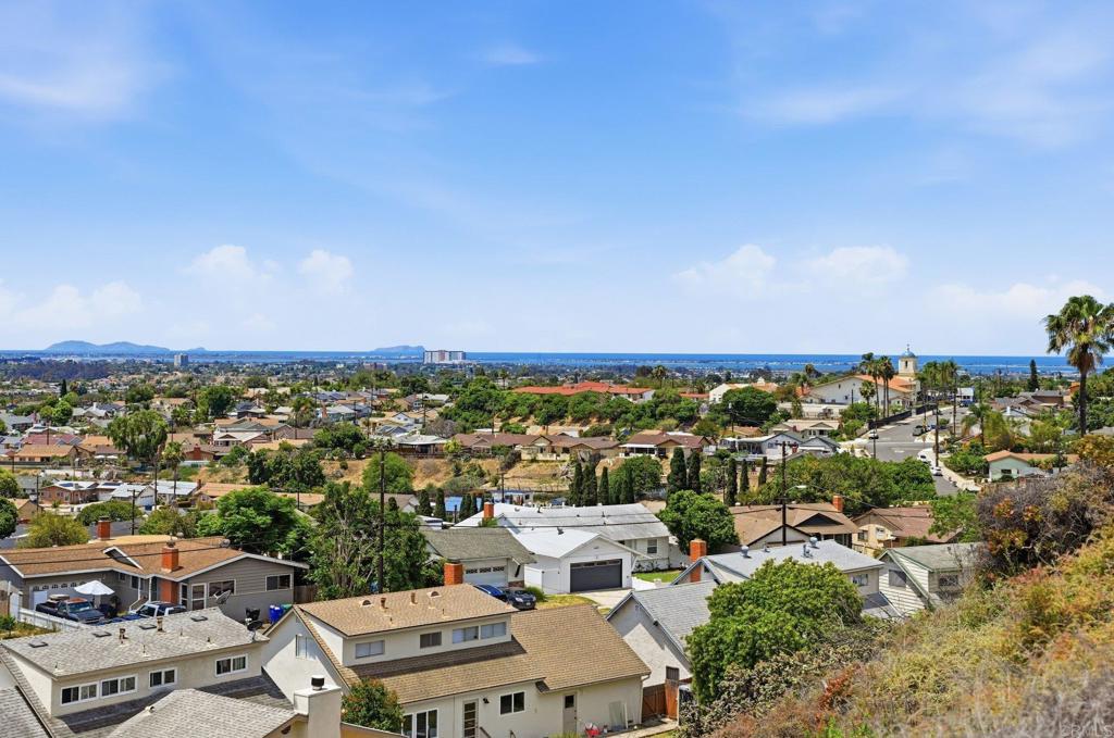 2642 Calle Quebrada
