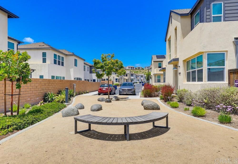1664 Whitmore Loop