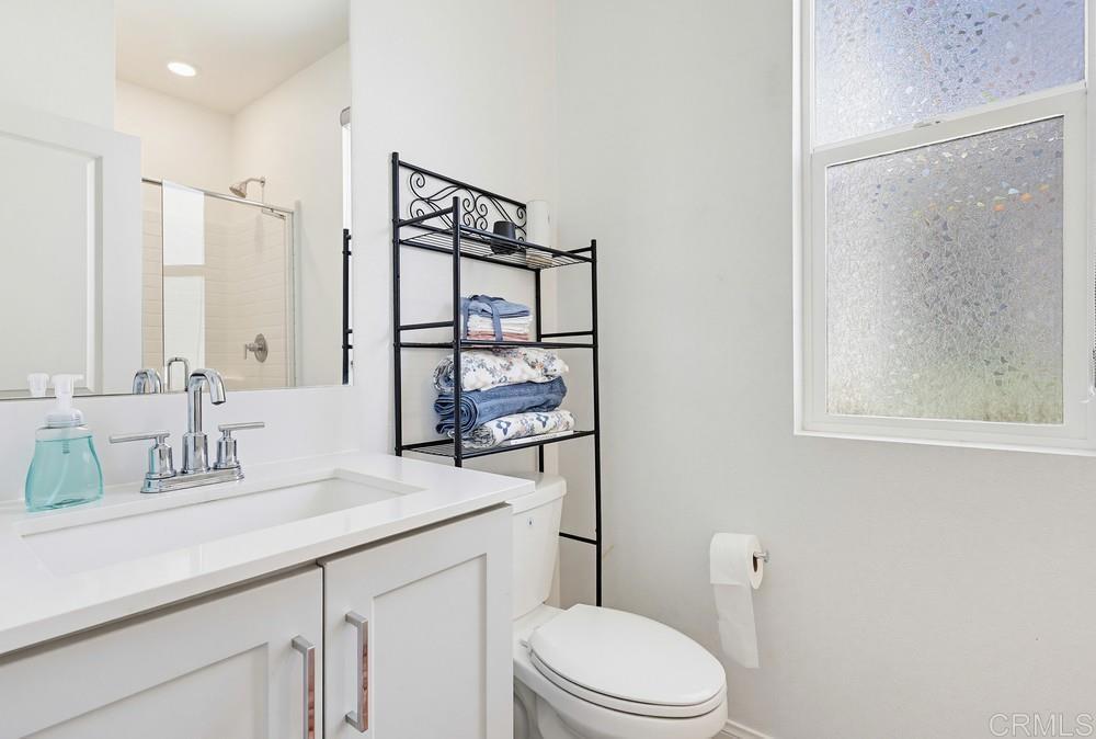 1664 Whitmore Loop