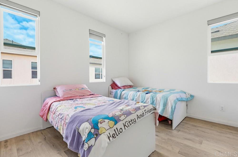 1664 Whitmore Loop