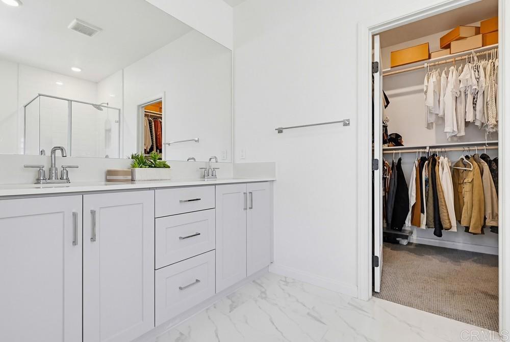 1664 Whitmore Loop