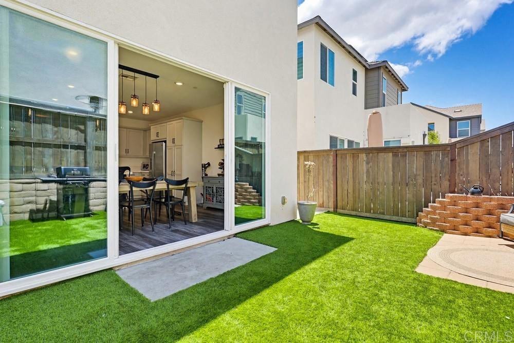 1664 Whitmore Loop