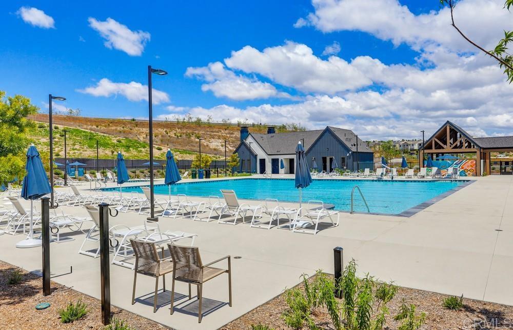 1664 Whitmore Loop