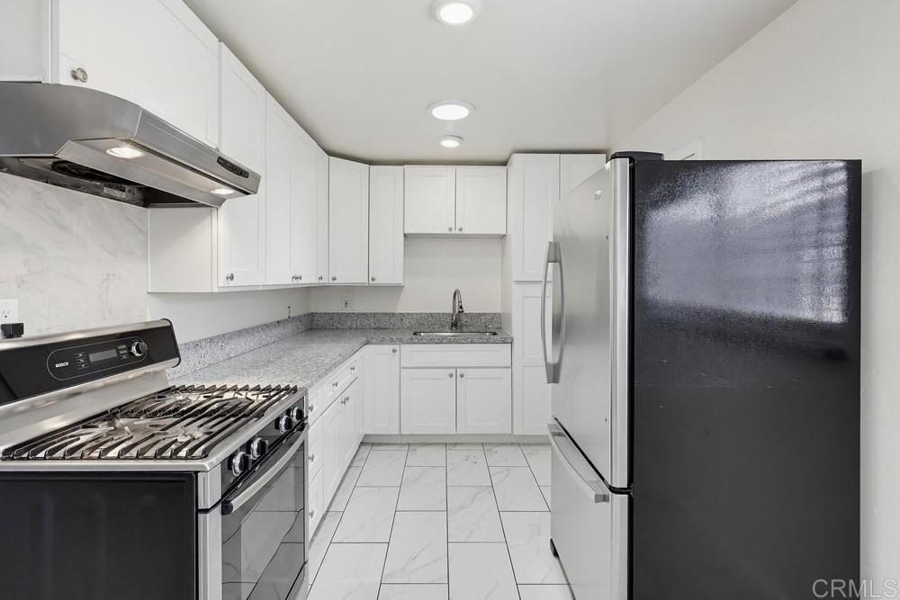 855 Jefferson Avenue