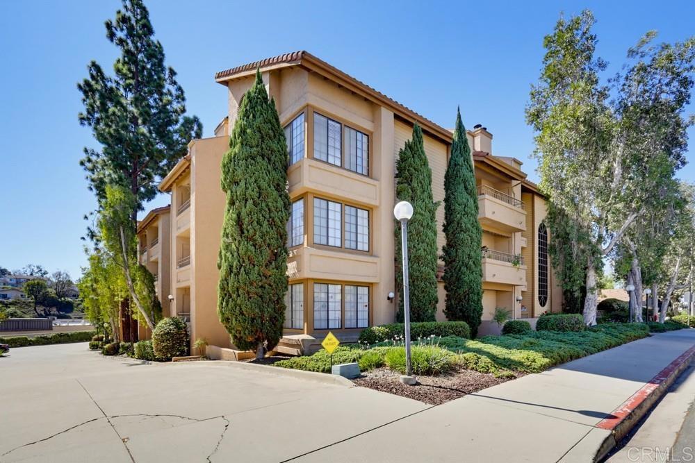 5649 Lake Park Way 302