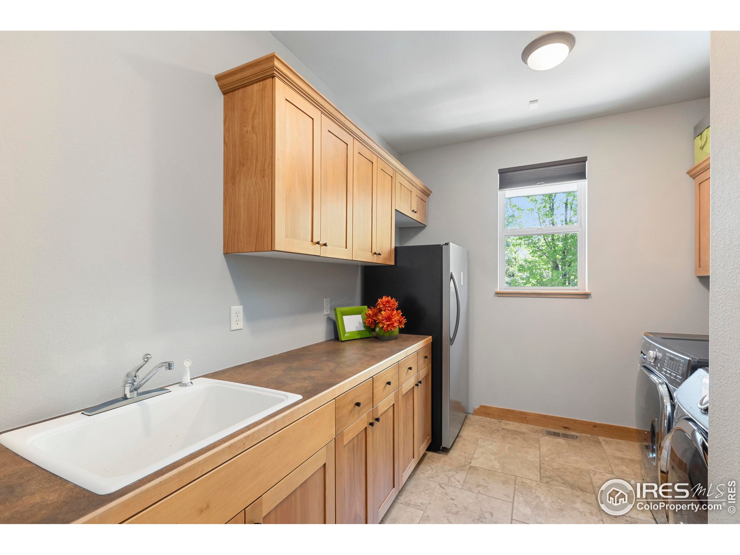 3609 Shallow Pond Dr