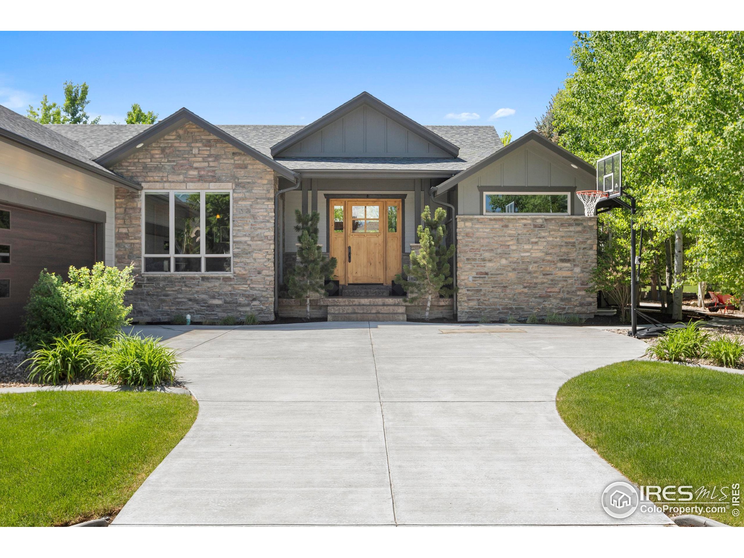 3609 Shallow Pond Dr