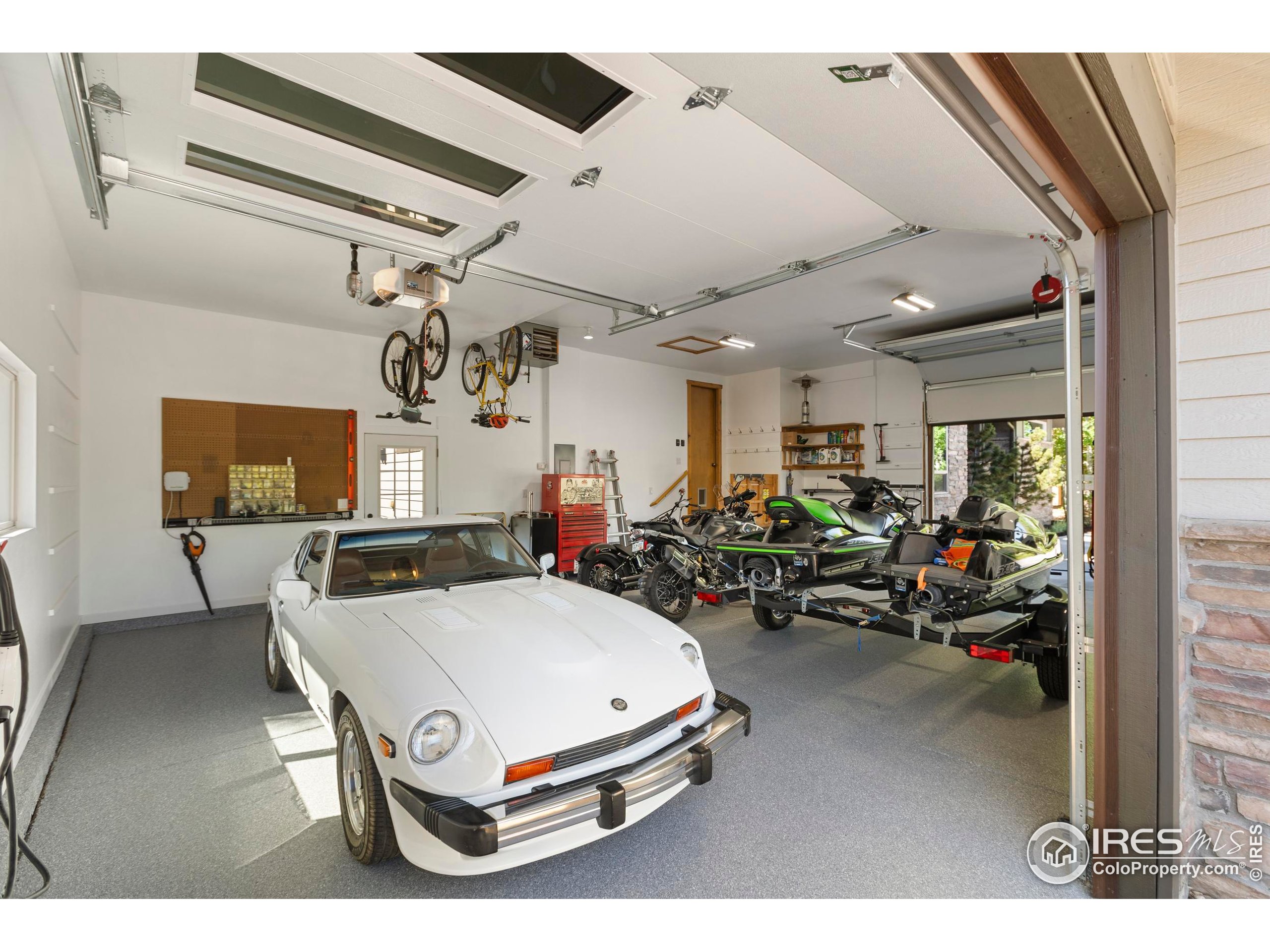 3609 Shallow Pond Dr