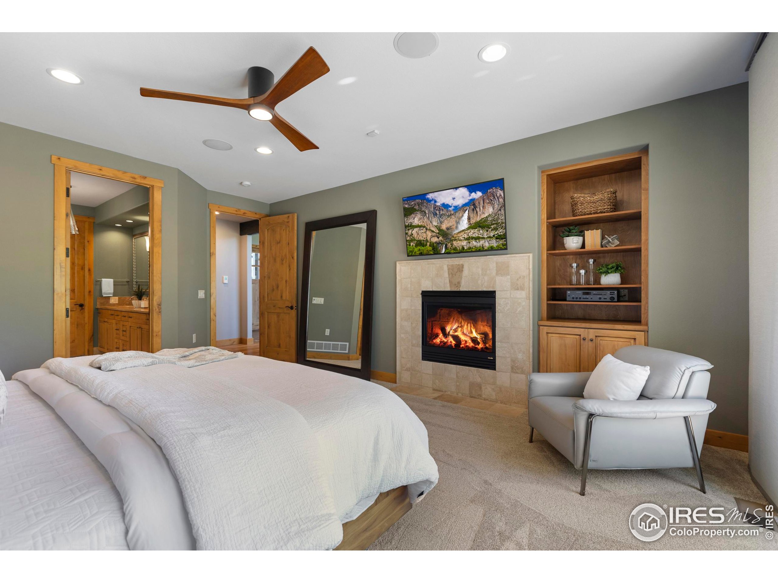 3609 Shallow Pond Dr