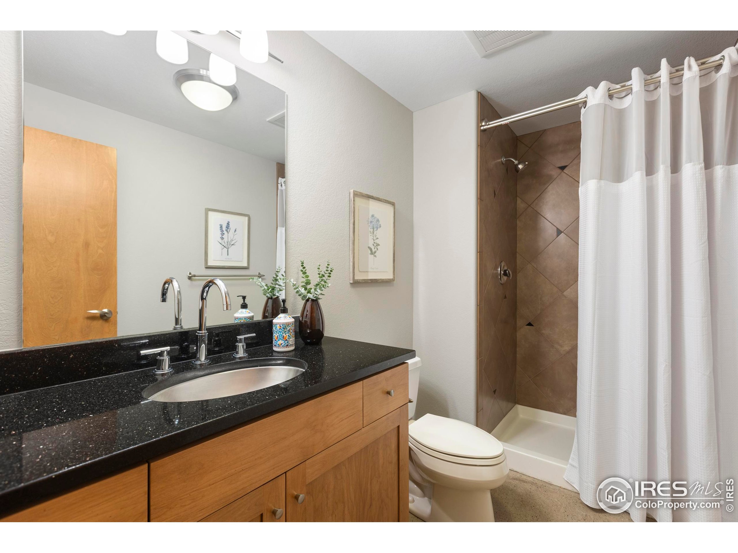 3609 Shallow Pond Dr