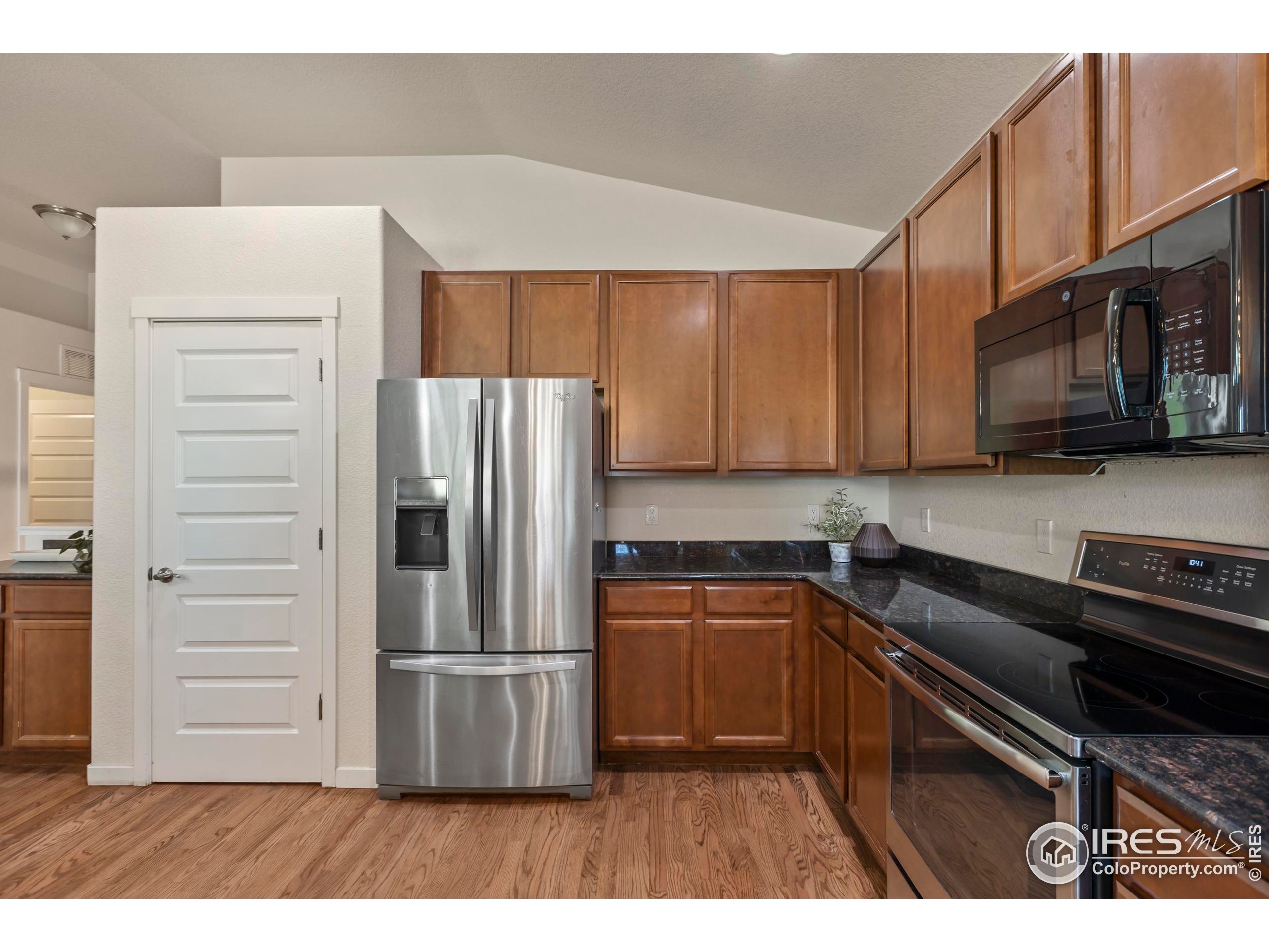 2968 Hydra Dr