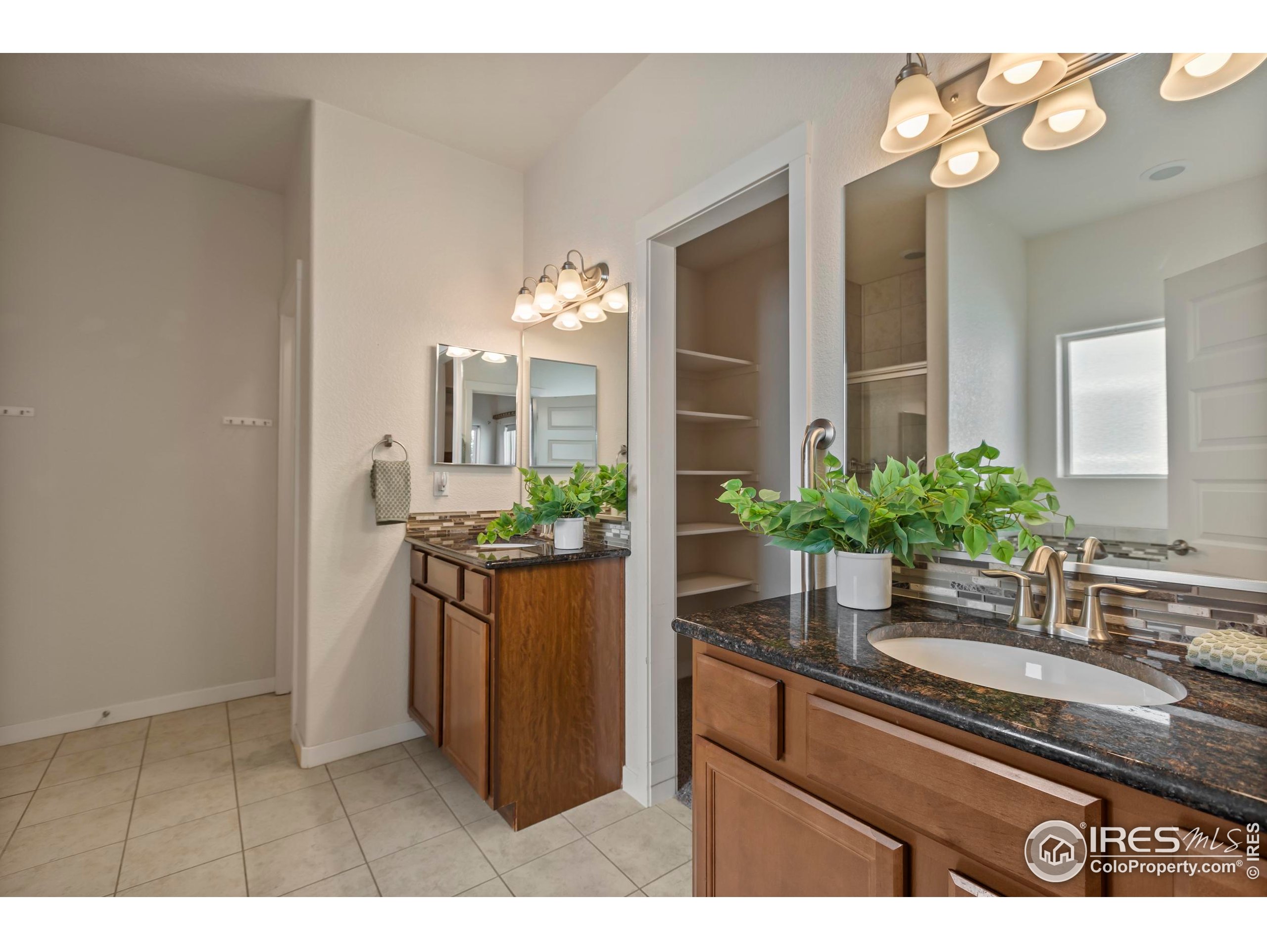2968 Hydra Dr