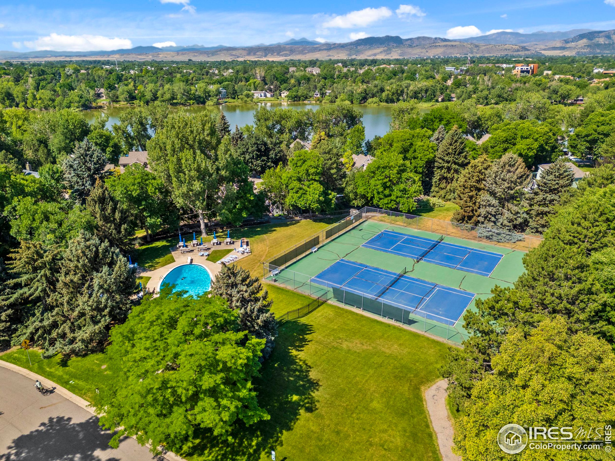 4506 Seaway Cir