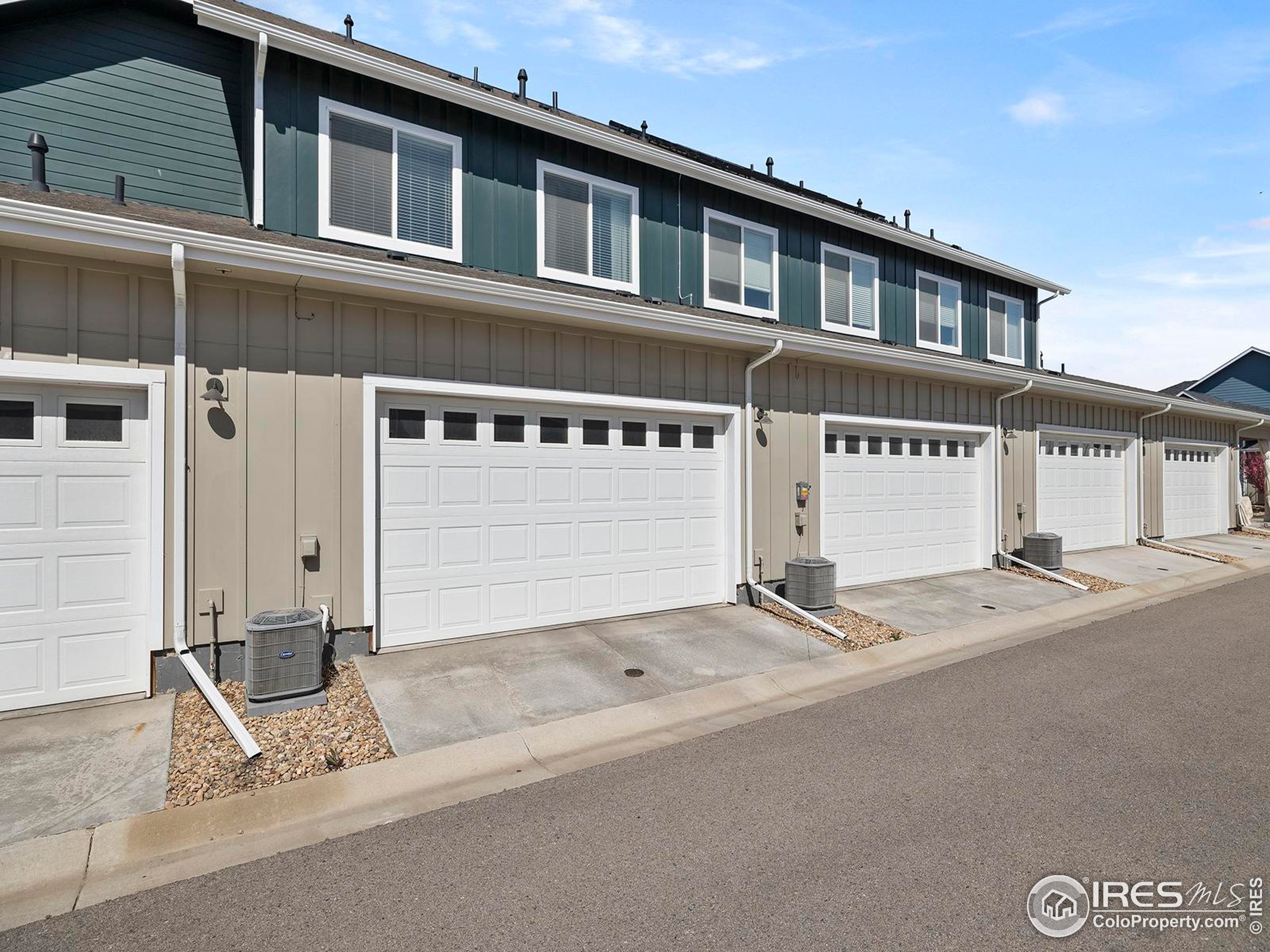 744 Wagon Trail Rd 4