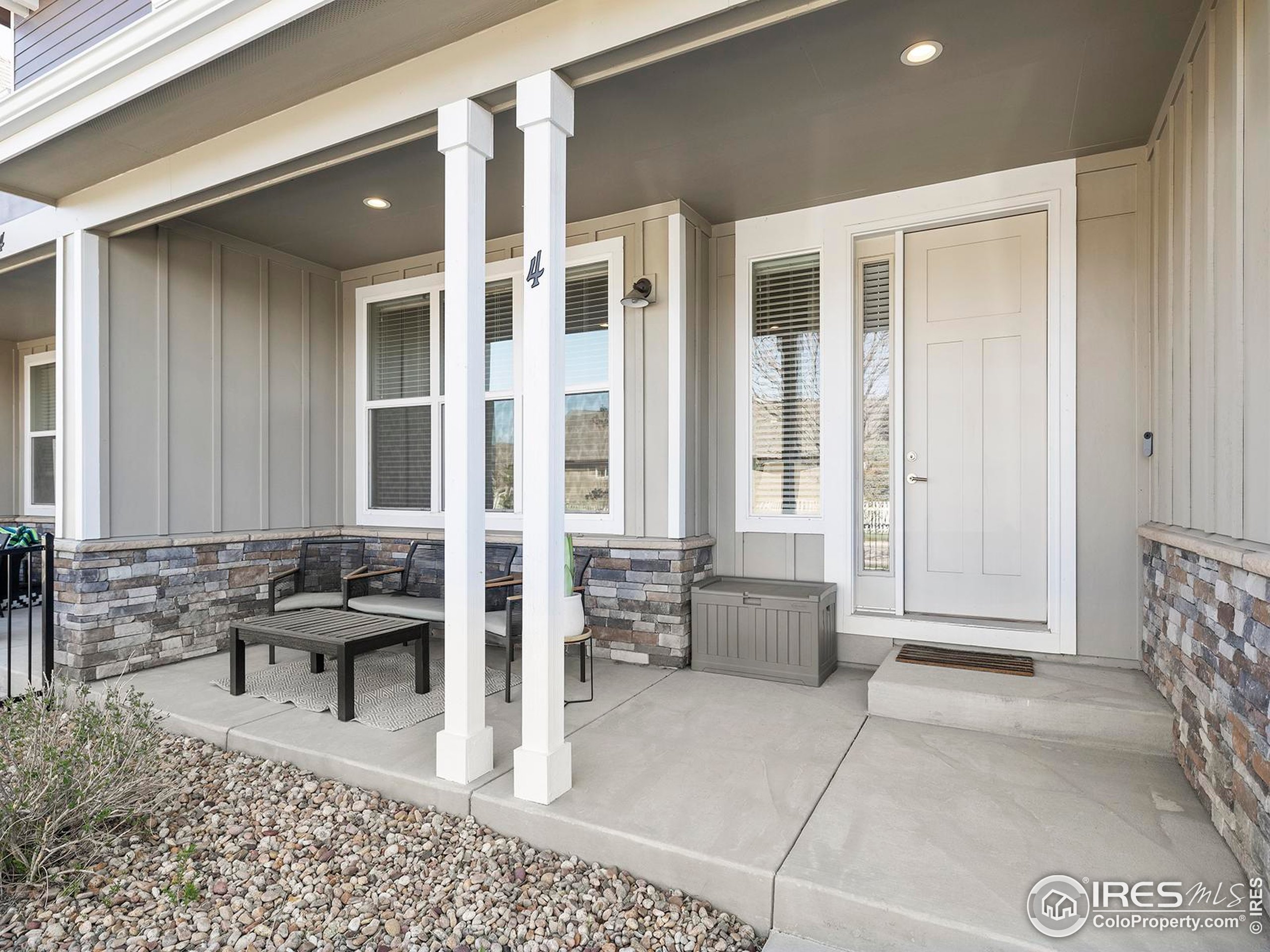 744 Wagon Trail Rd 4