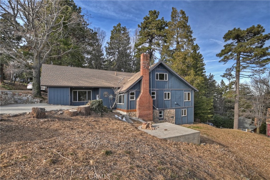 1025 Playground Drive
