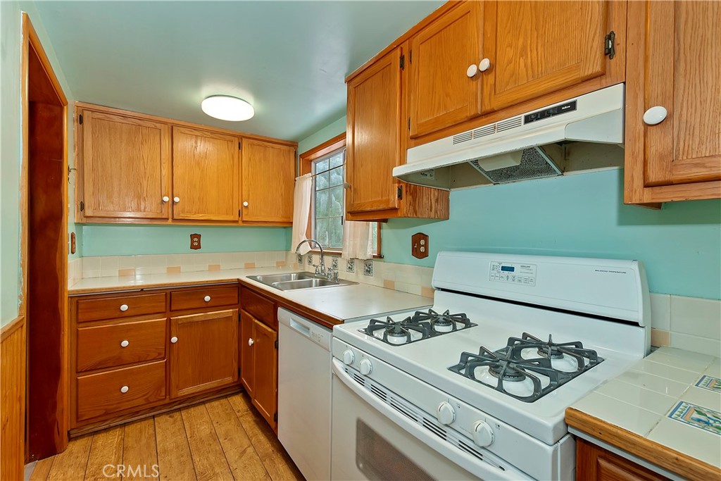 22002 Crest Forest Drive