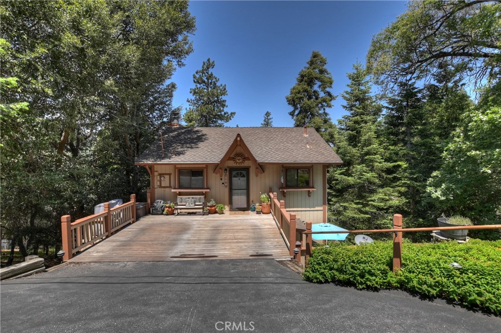 1100 Arbula Drive