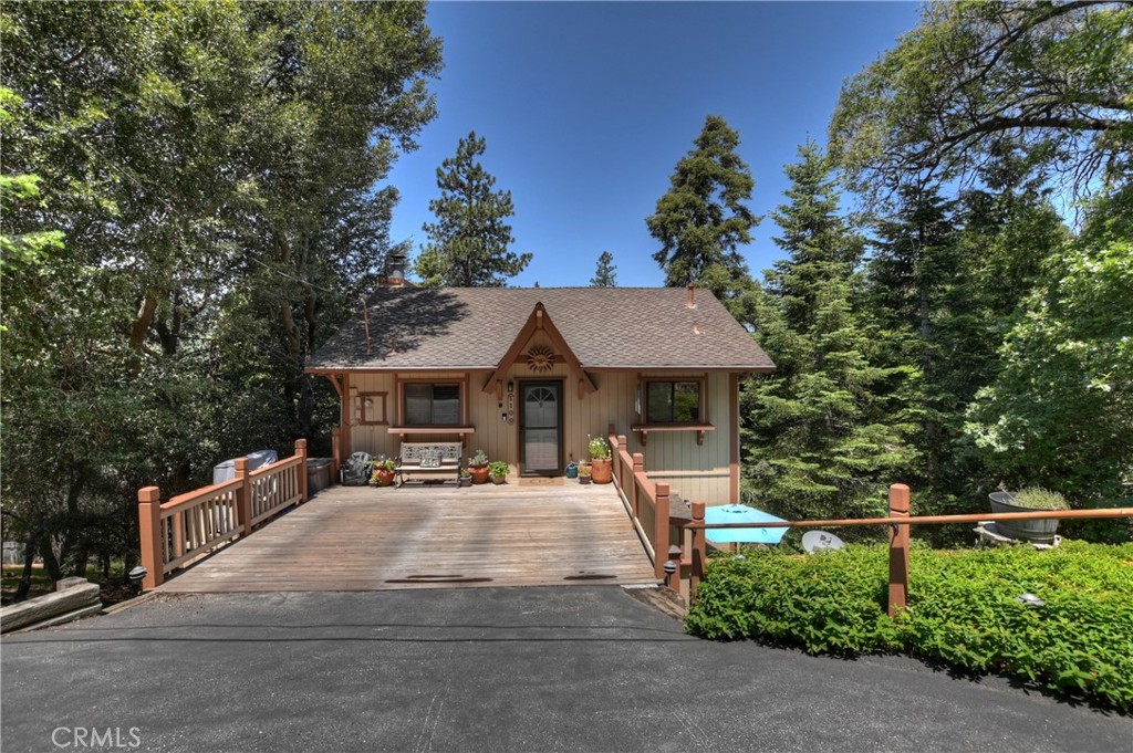 1100 Arbula Drive