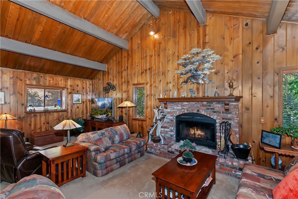 1100 Arbula Drive