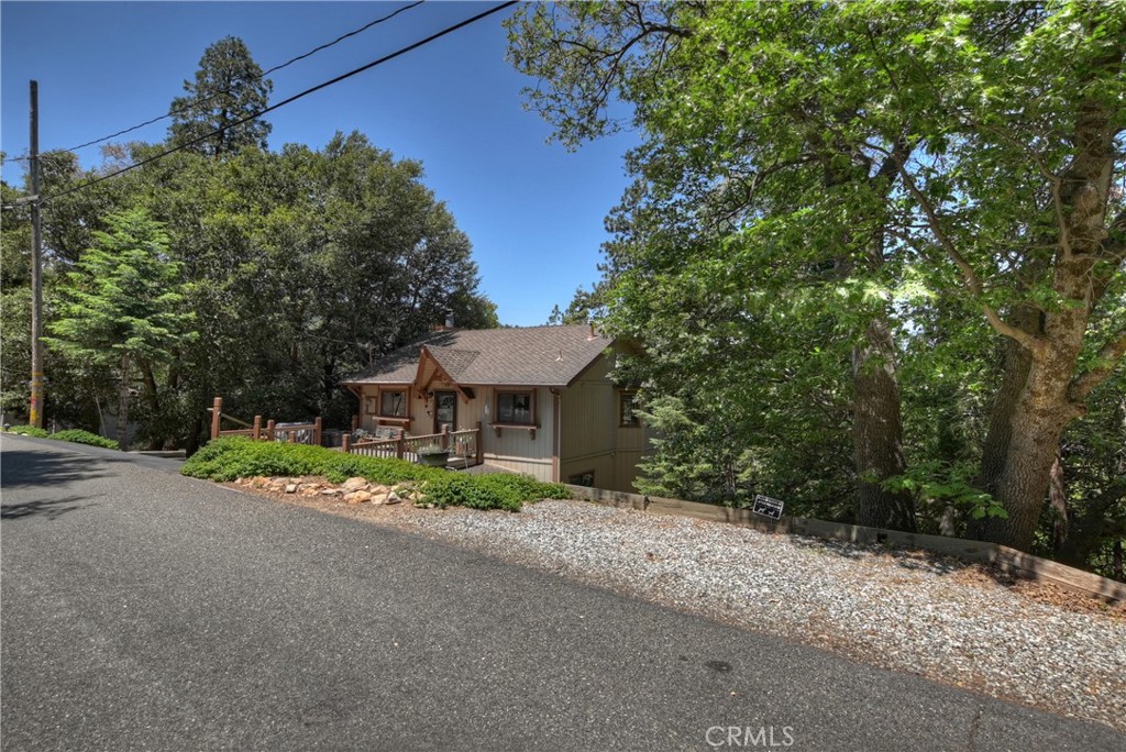 1100 Arbula Drive