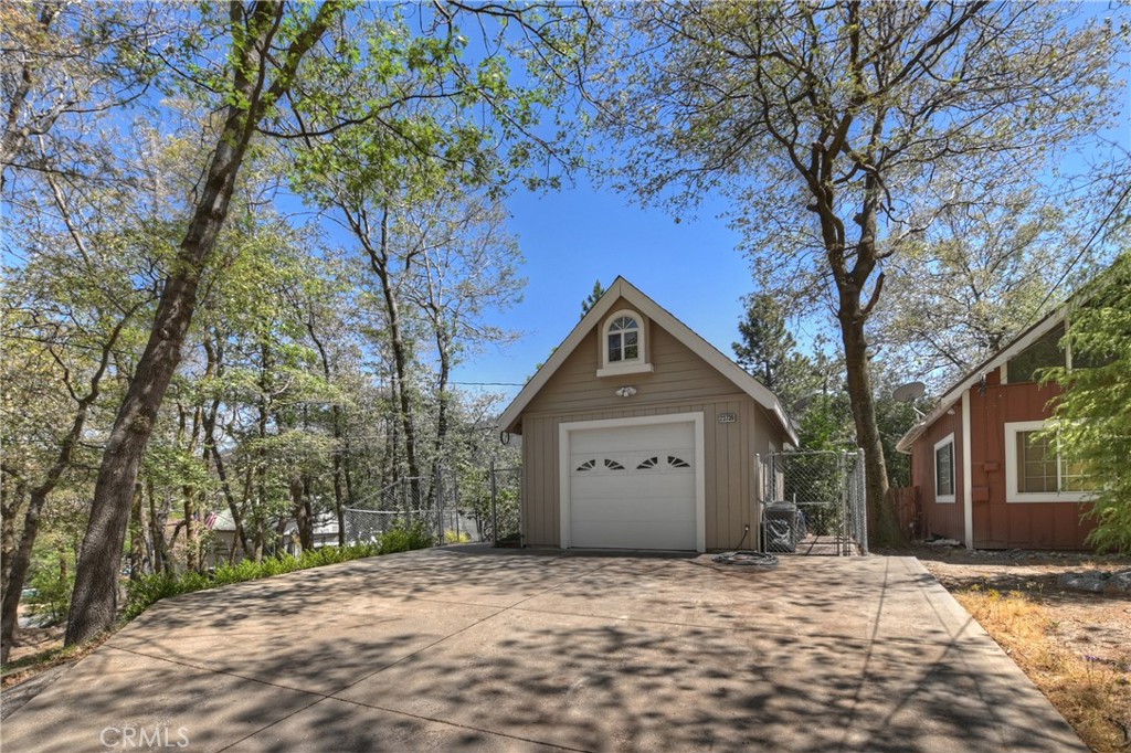 23739 Hillside Drive