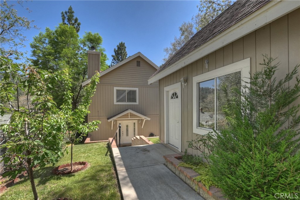 23739 Hillside Drive