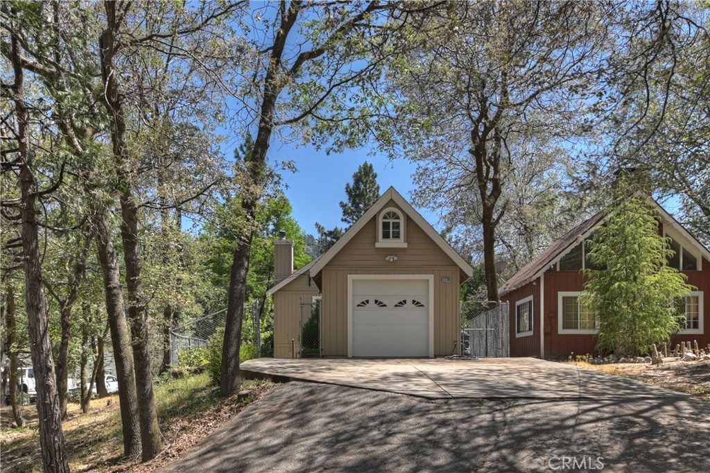 23739 Hillside Drive