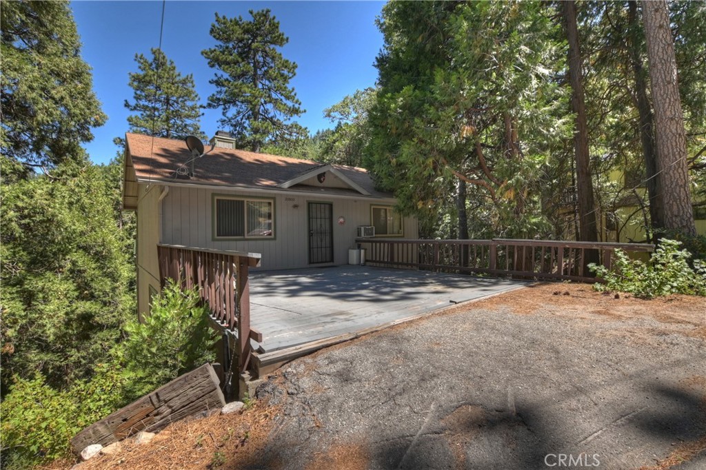 23933 Cresta Drive