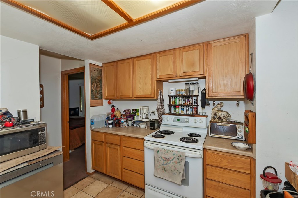 23933 Cresta Drive