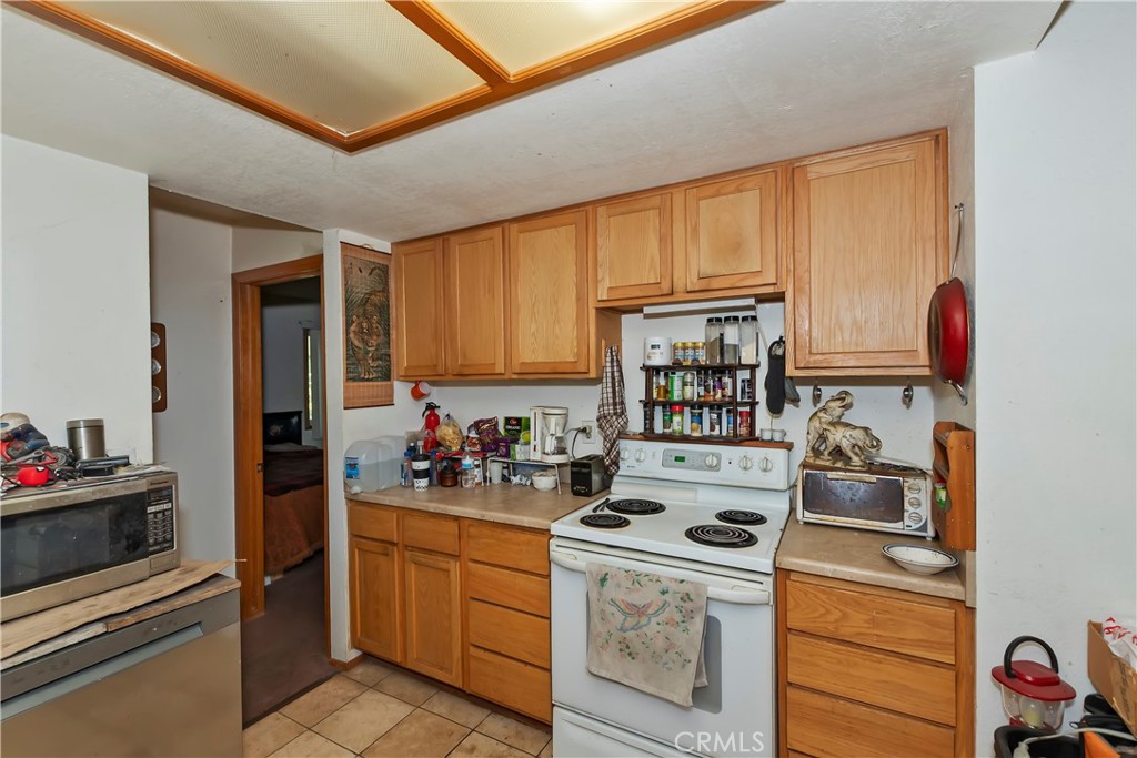 23933 Cresta Drive
