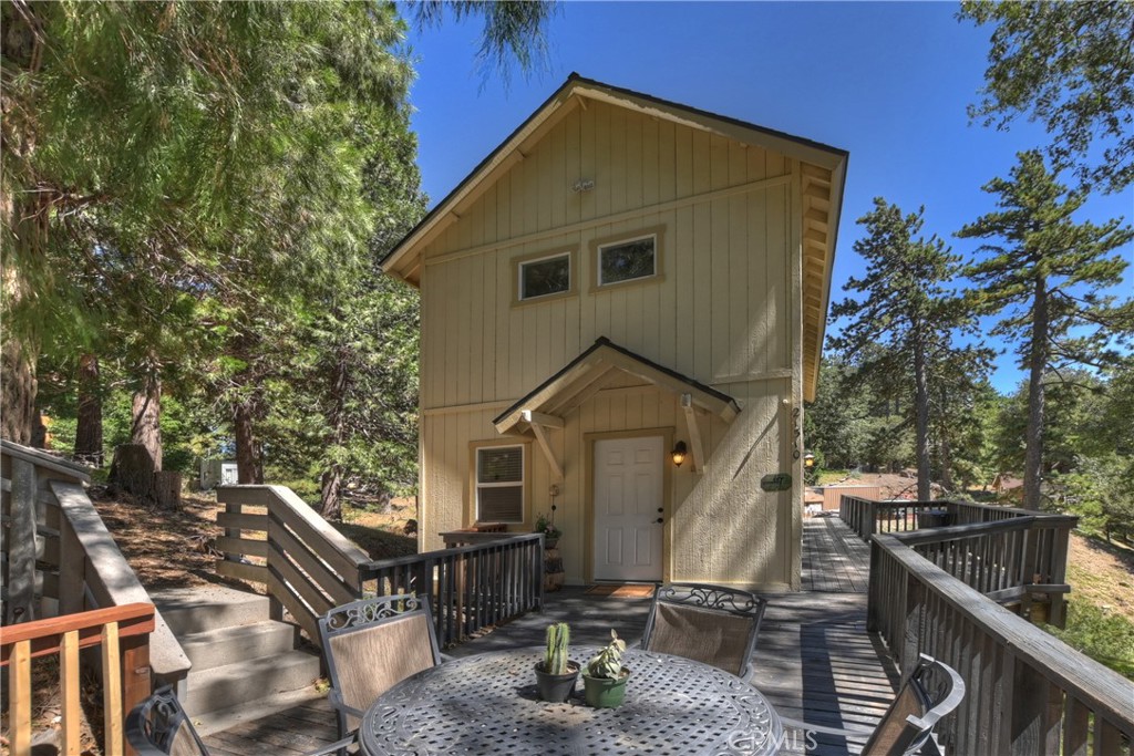 21510 Crest Forest Drive