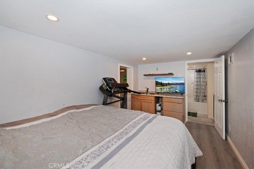 23869 Wildwood
