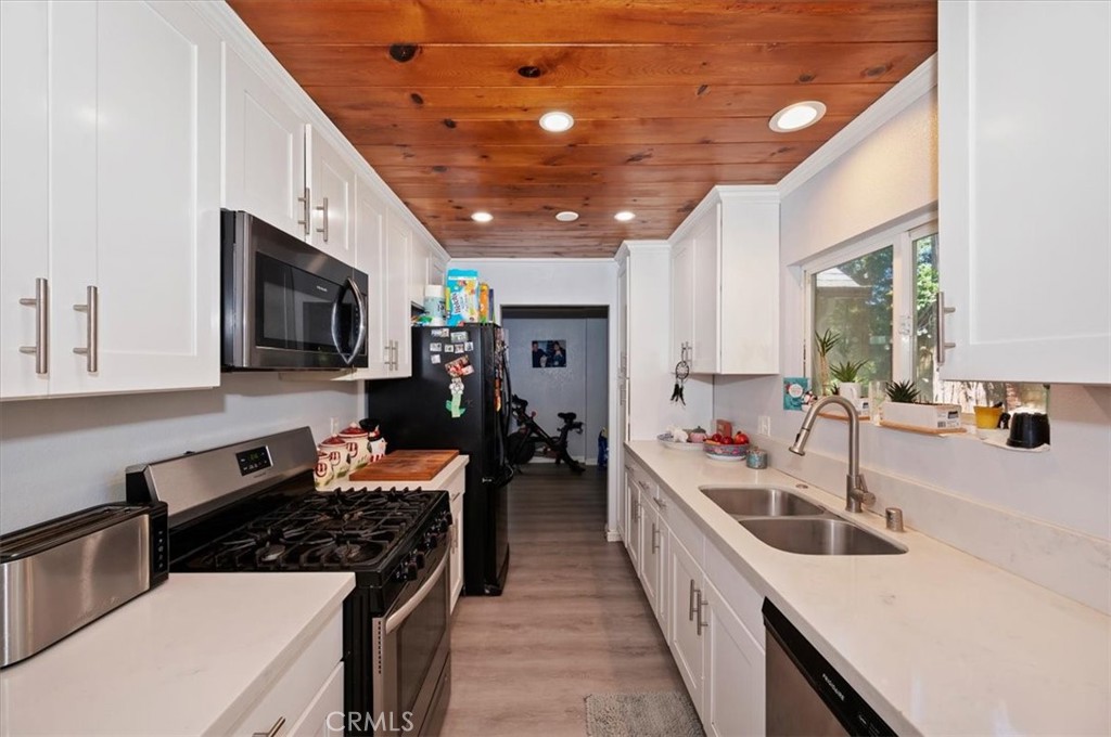 23869 Wildwood