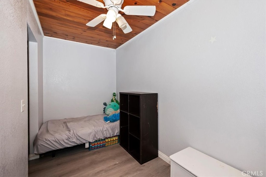 23869 Wildwood