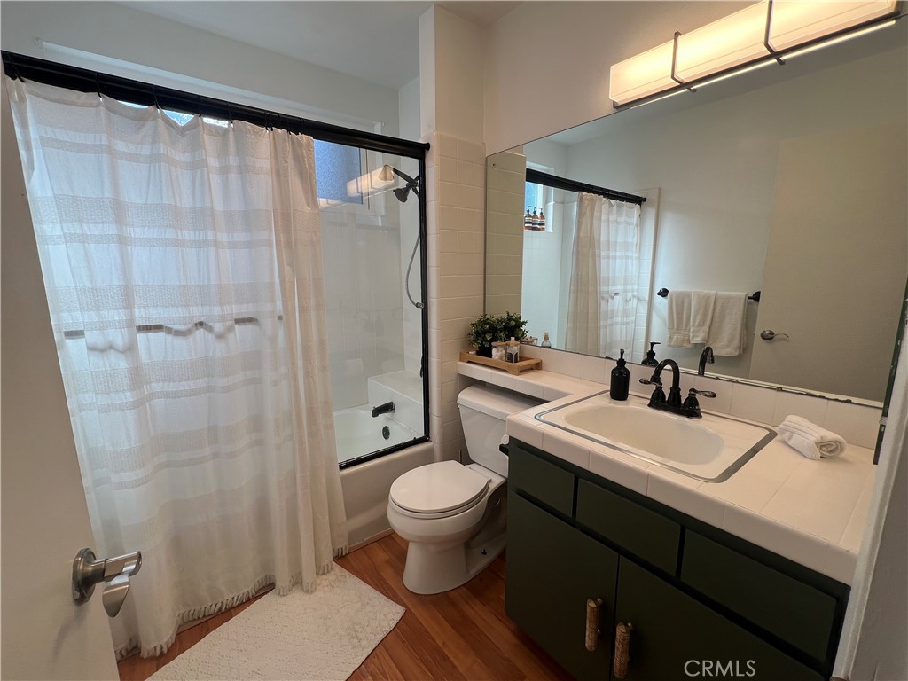 23870 Lakeview