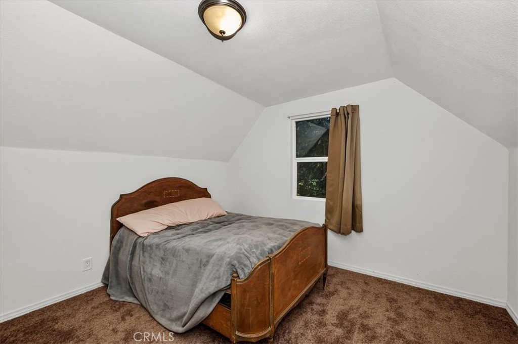 22421 Pine