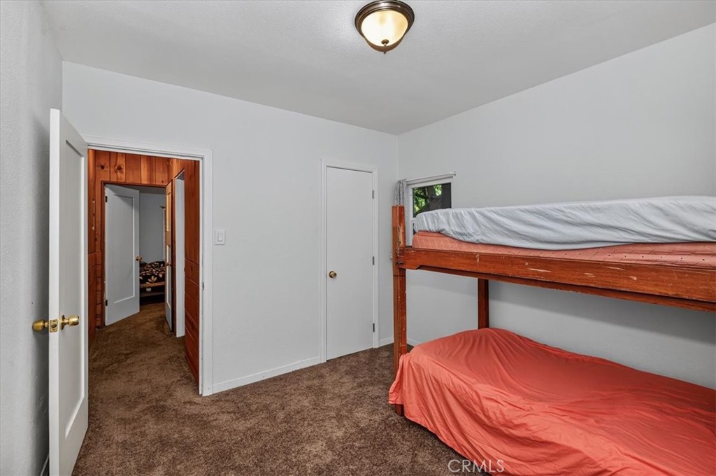 22421 Pine