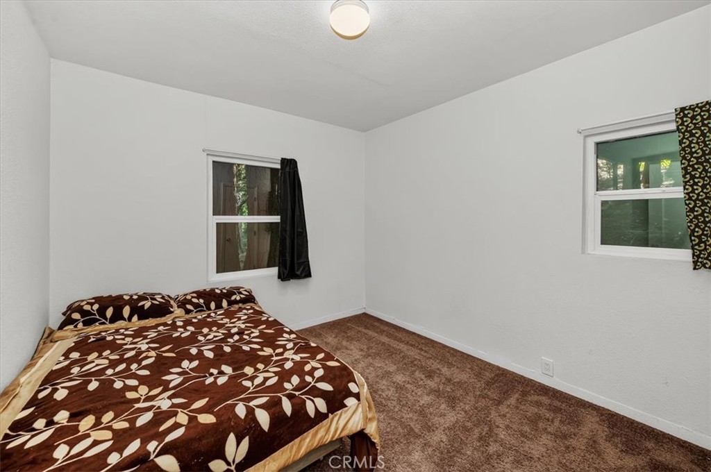 22421 Pine
