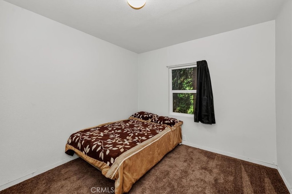 22421 Pine